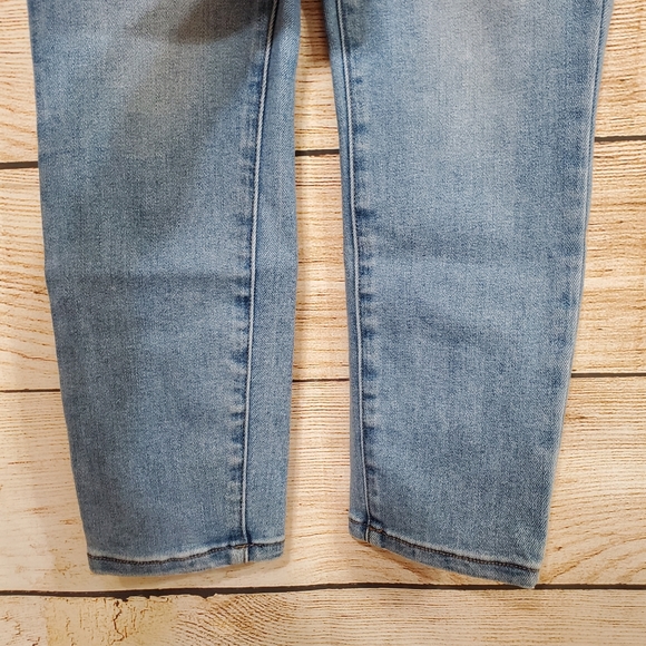 💟 Design by Olivia Blue High Rise Cropped Ankle Jeans 7 - Picture 3 of 8